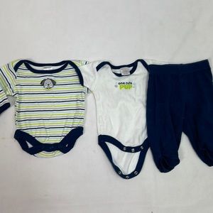 #1443 Babyworks Green, White, & Blue Pup Matching Set | Size: 0-3M